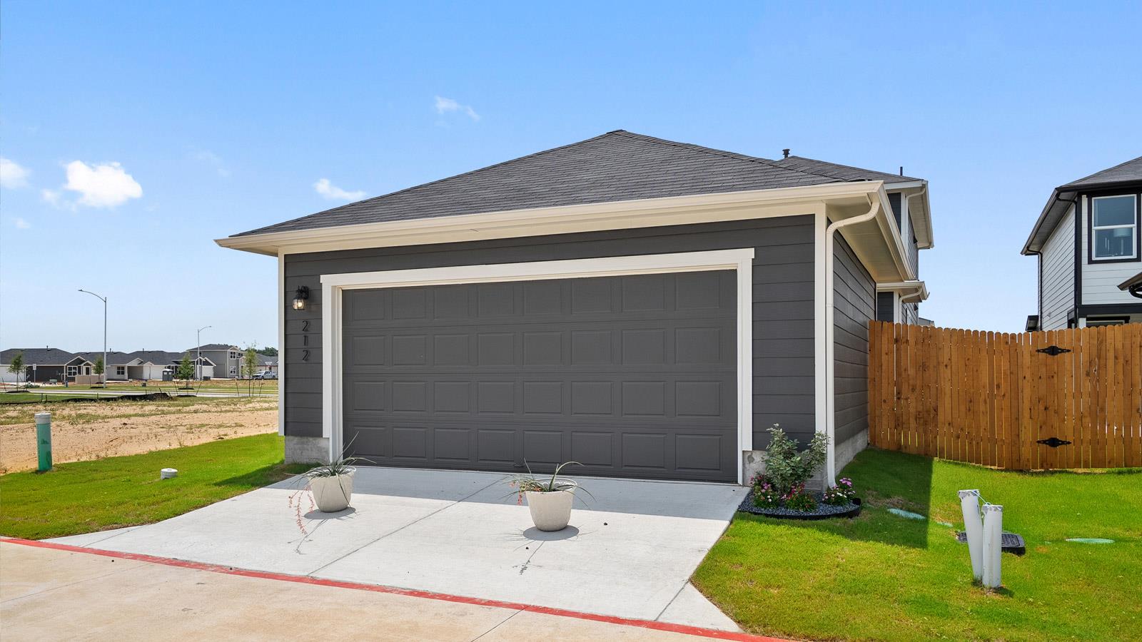 300 SANTO DOMINGO Rd, Bastrop, TX 78602