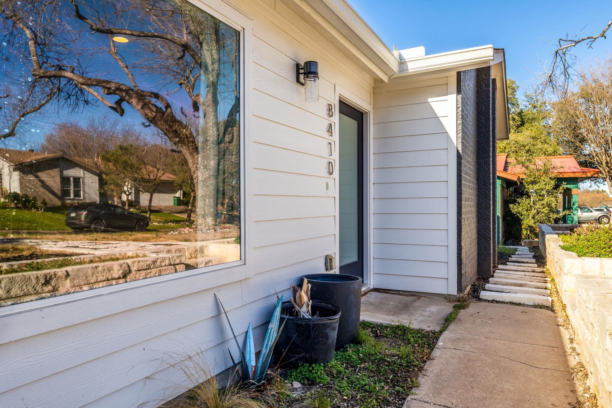 8410 Romney Rd, Austin, TX 78748