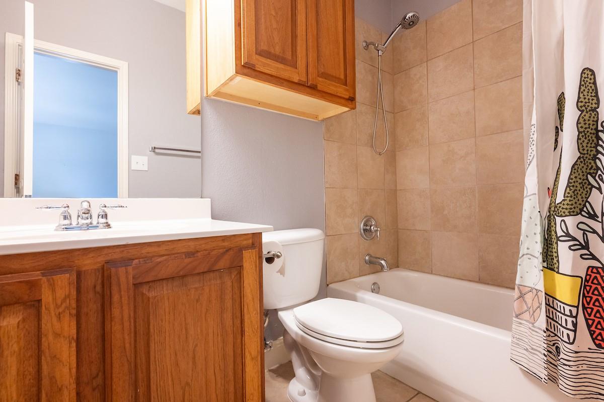 1908 Jentsch Ct # B, Austin, TX 78745