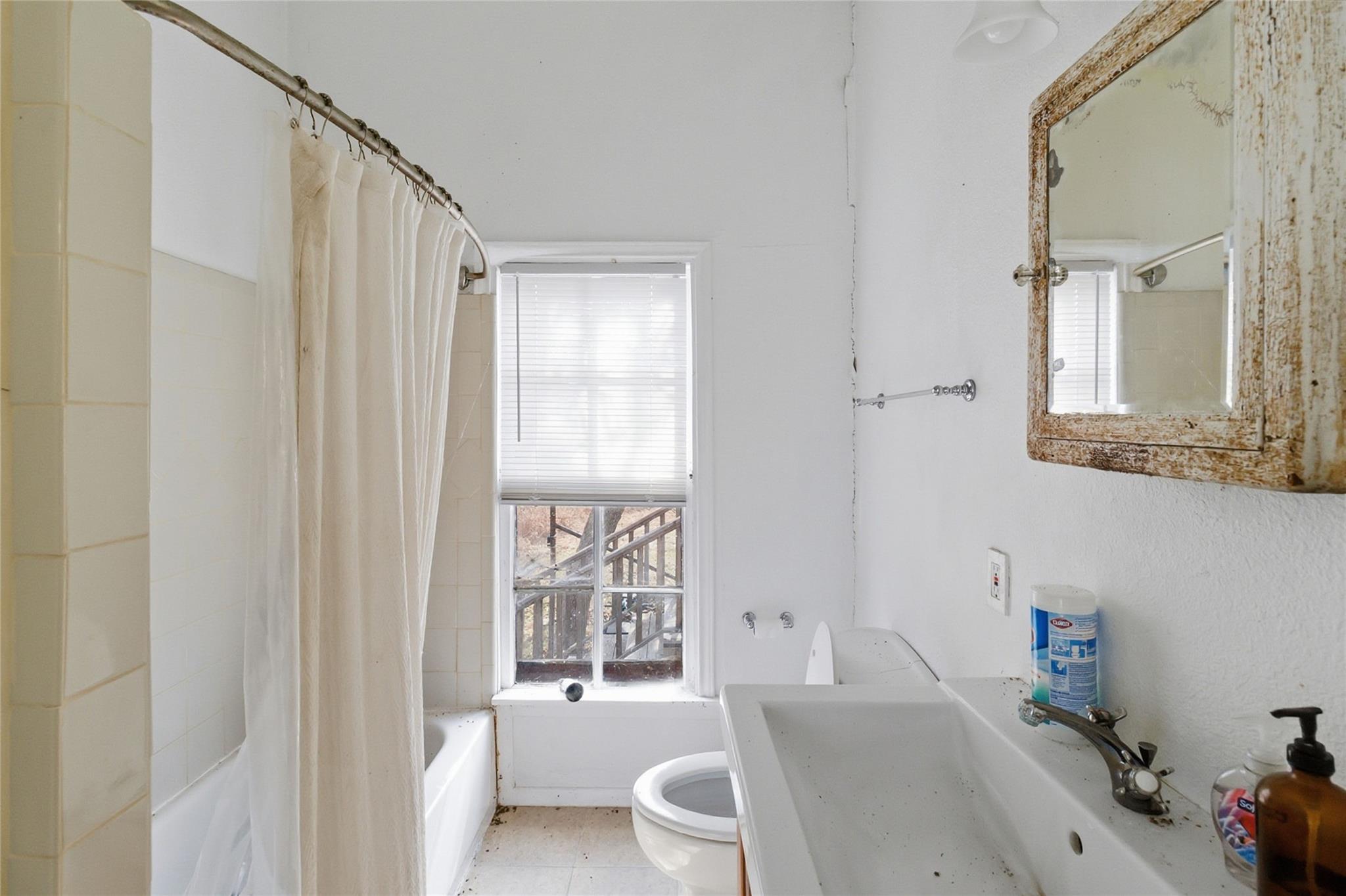 323 Cedar Ln, Cedar Creek, TX 78612