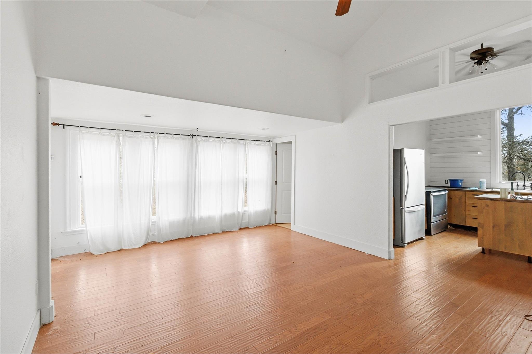 323 Cedar Ln, Cedar Creek, TX 78612