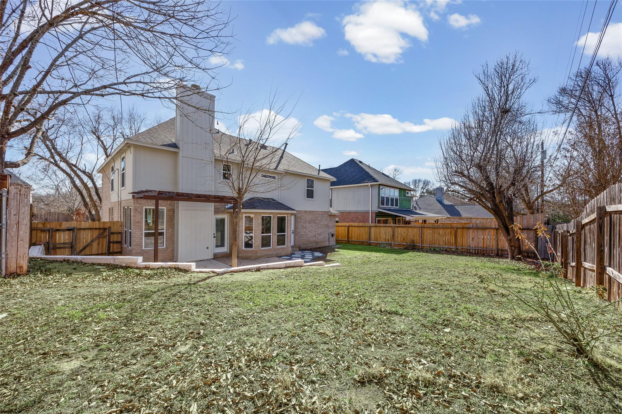 1002 Crestview St, Round Rock, TX 78681
