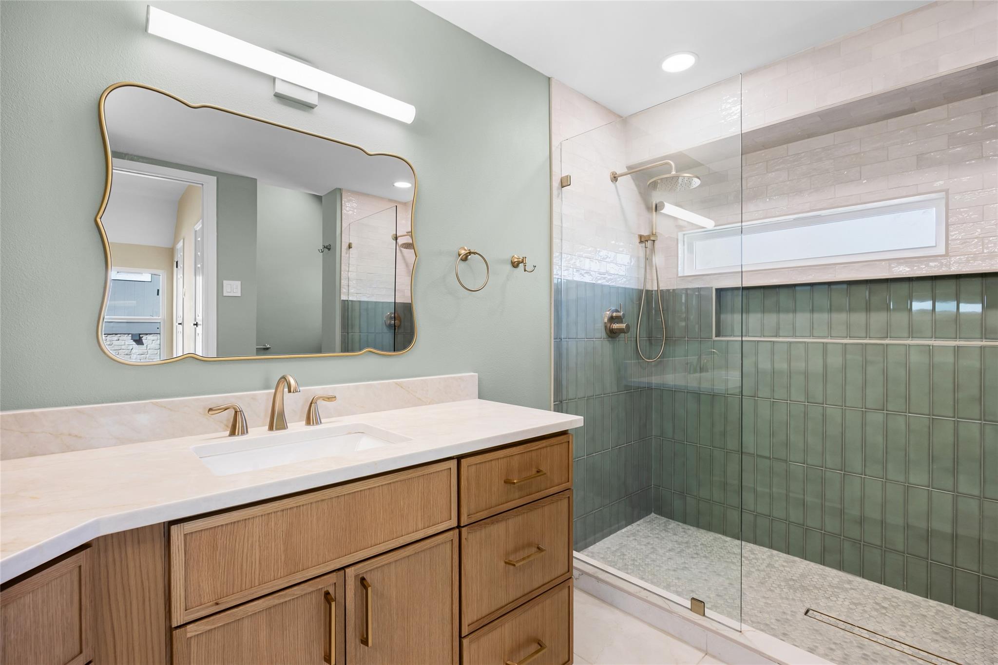 1002 Crestview St, Round Rock, TX 78681