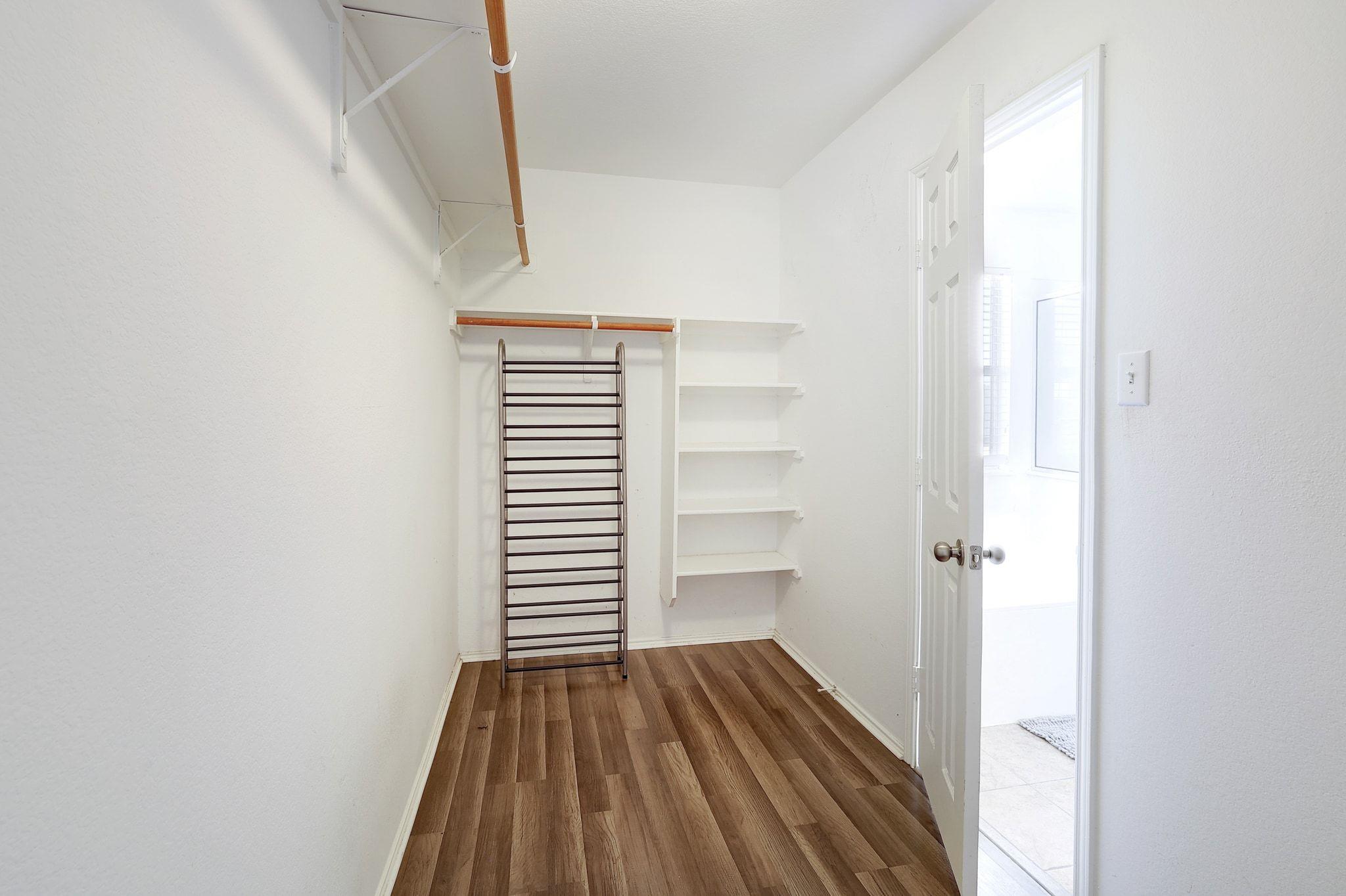 120 Mallard Ln, Leander, TX 78641