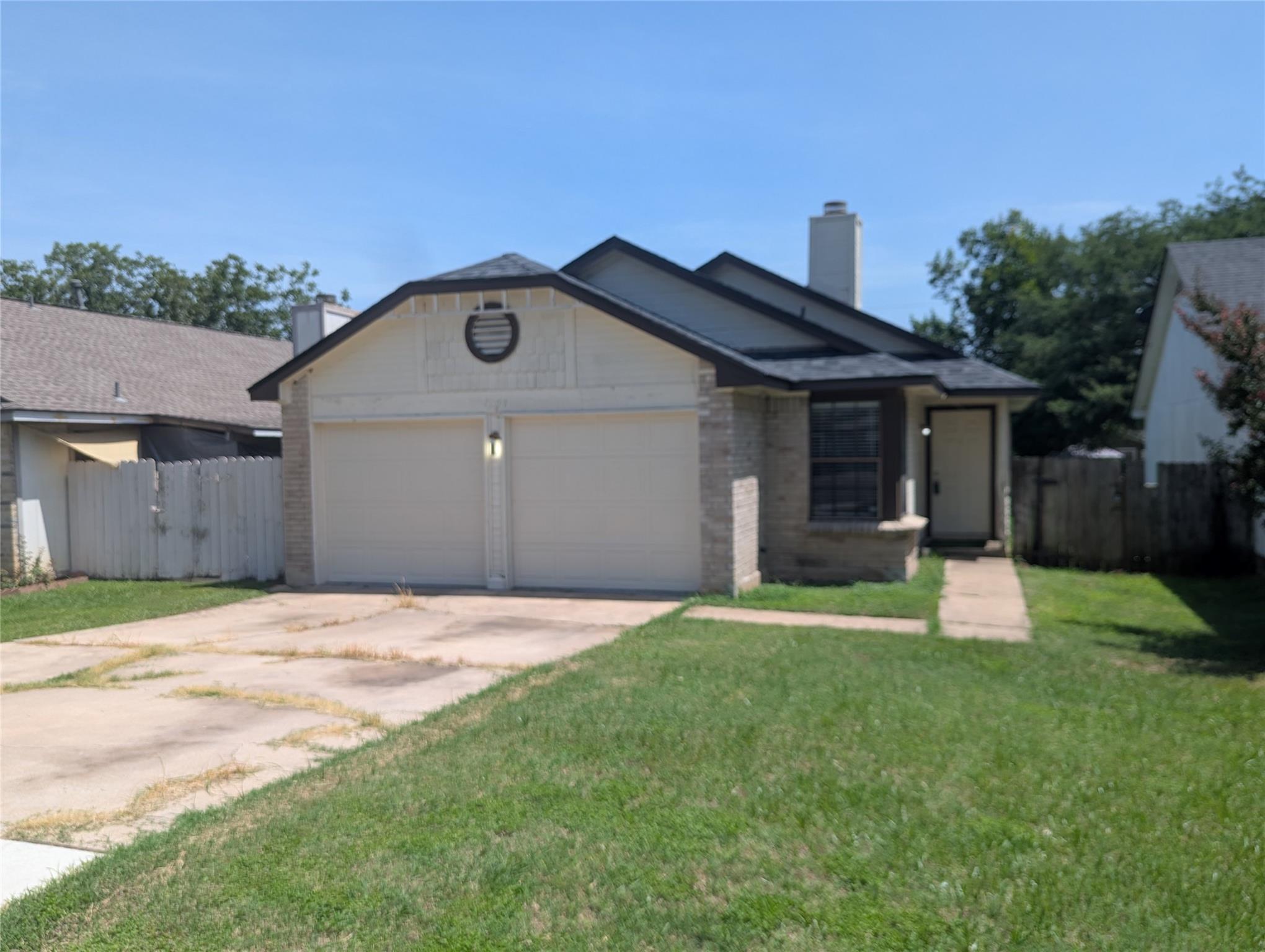 1204 Greenbriar Loop, Round Rock, TX 78664