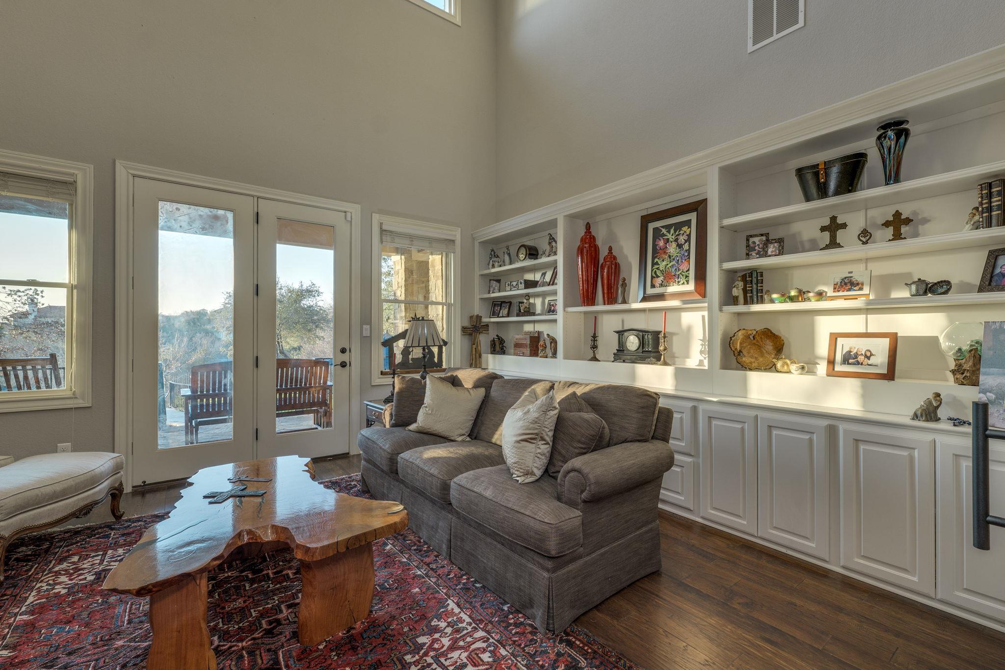 104 Bella Strada Cv, Austin, TX 78734