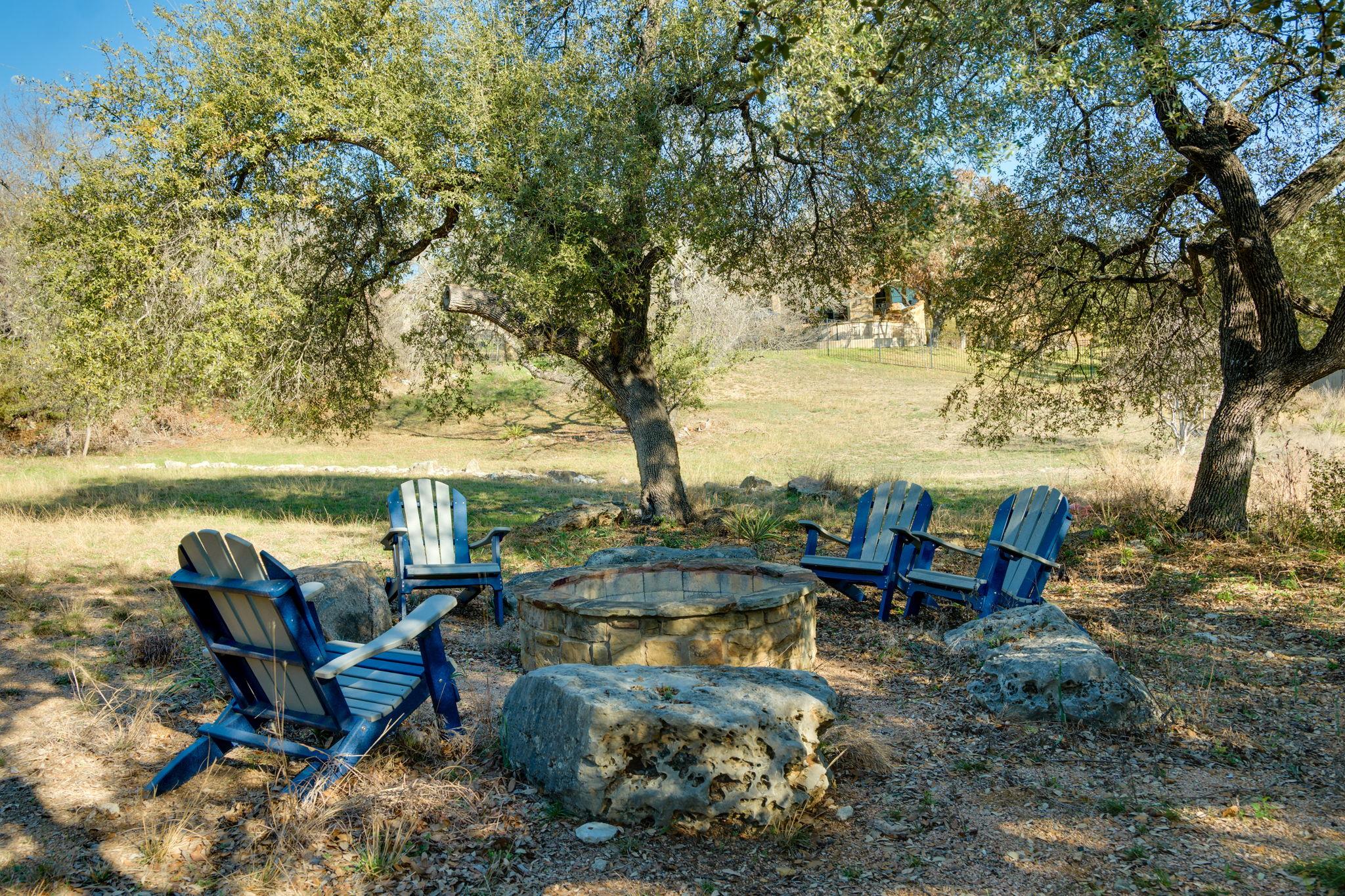 104 Bella Strada Cv, Austin, TX 78734