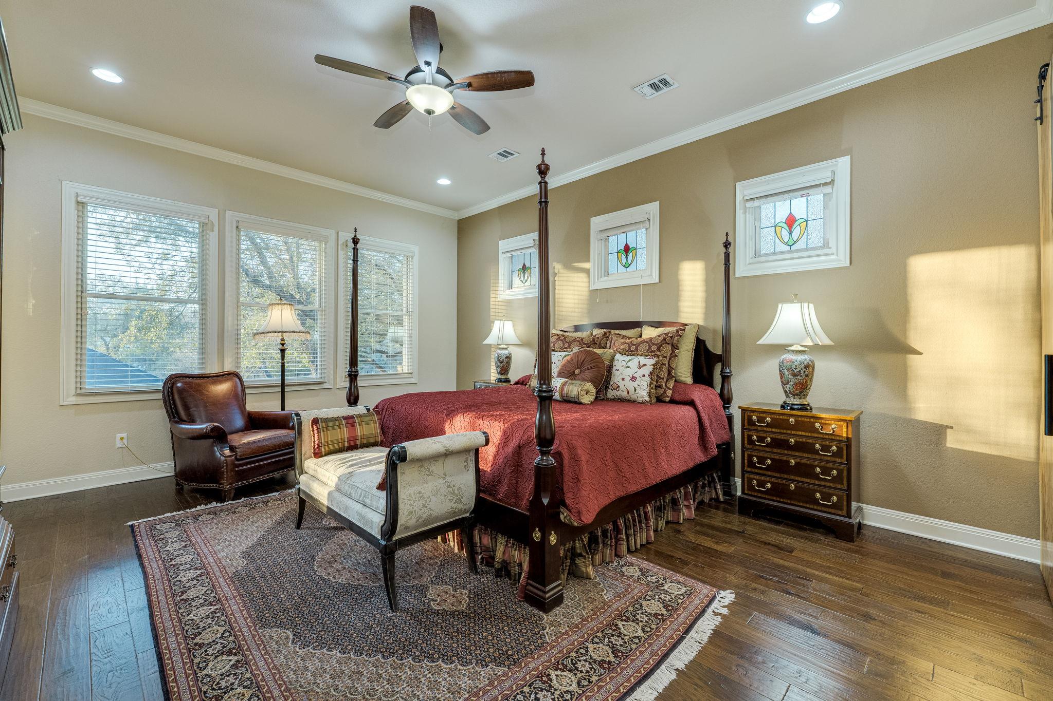 104 Bella Strada Cv, Austin, TX 78734