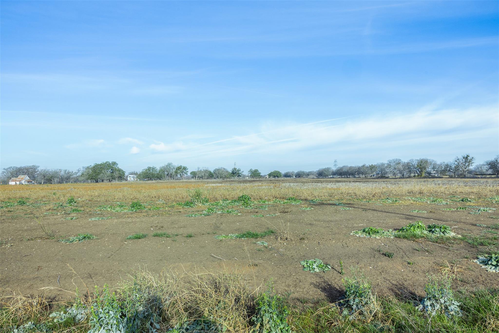 536 NW River Rd, Martindale, TX 78655