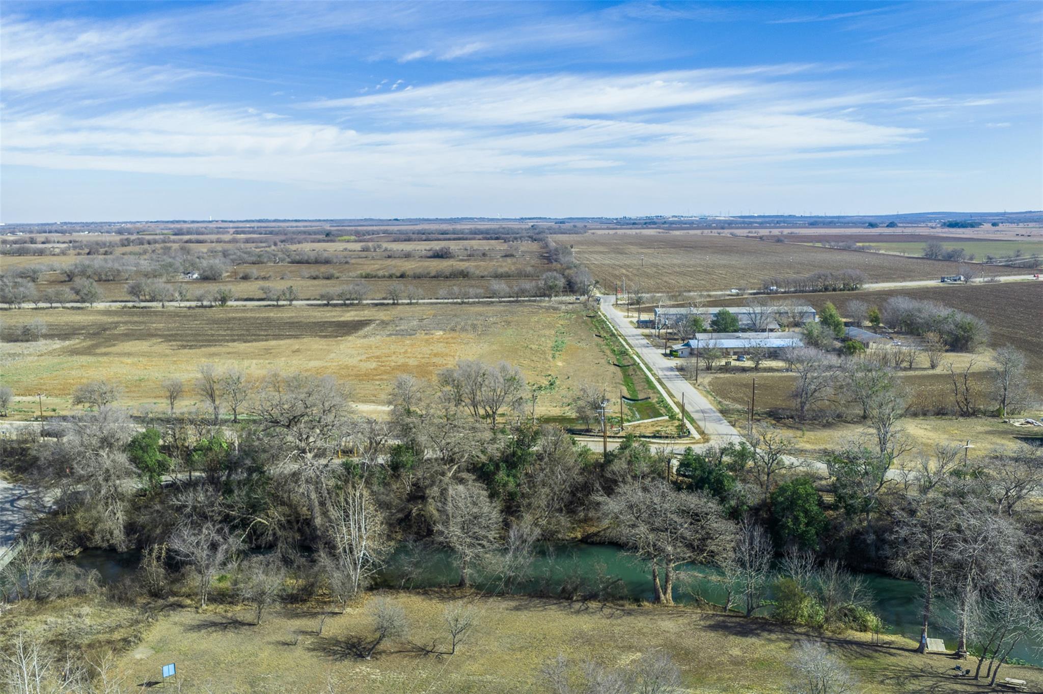 333 Quail Run Rd, Martindale, TX 78655