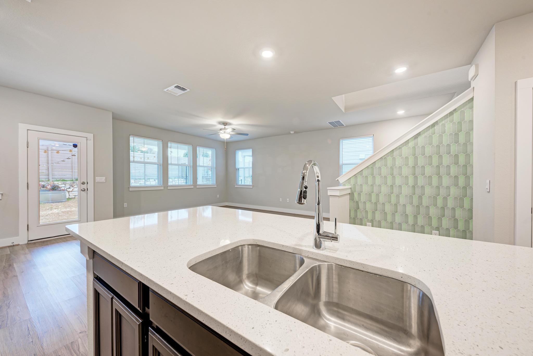 7319 Travertine Spring Dr # 115, Austin, TX 78744