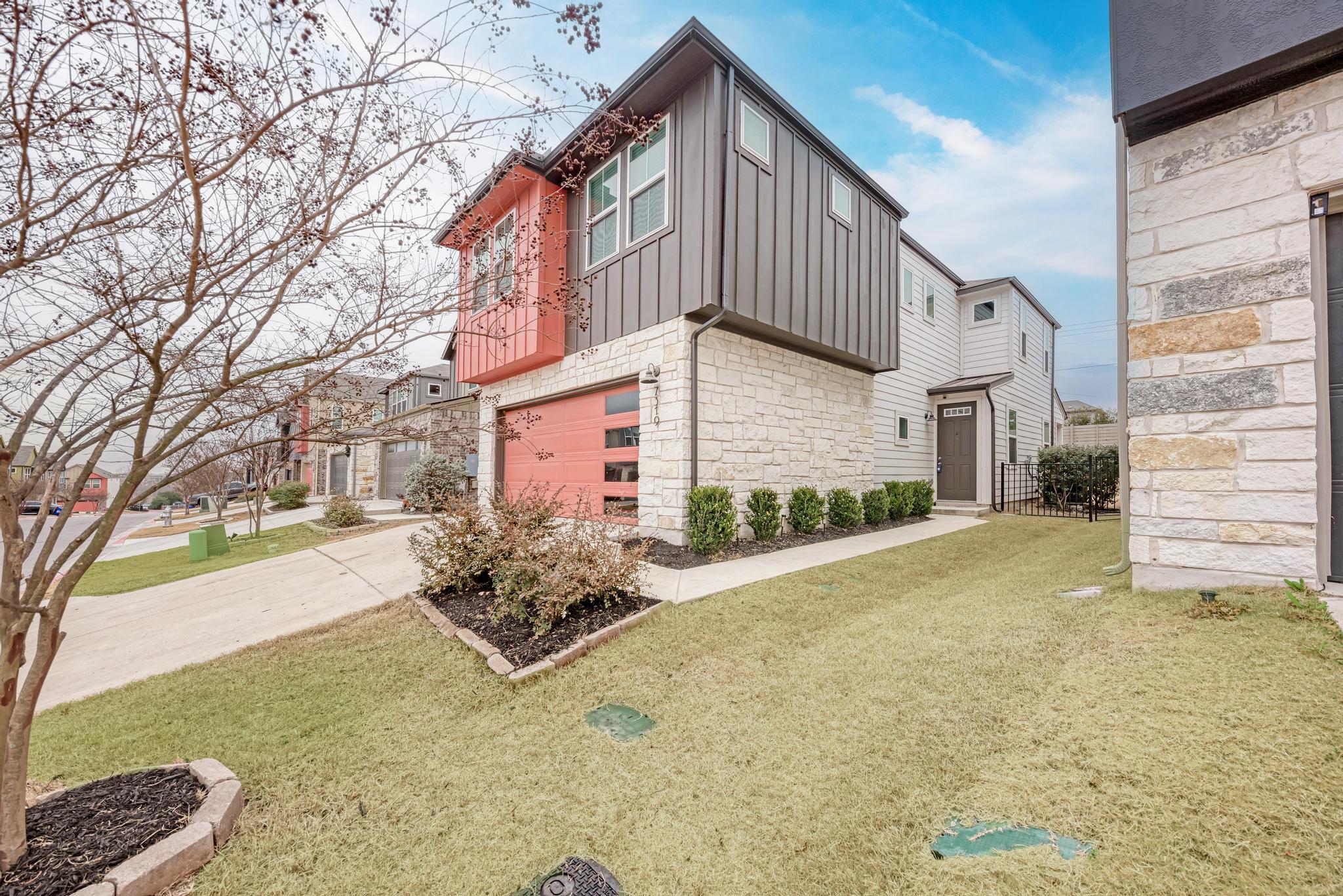 7319 Travertine Spring Dr # 115, Austin, TX 78744