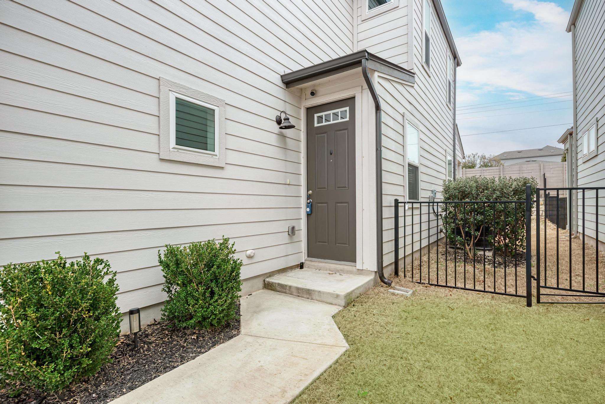 7319 Travertine Spring Dr # 115, Austin, TX 78744