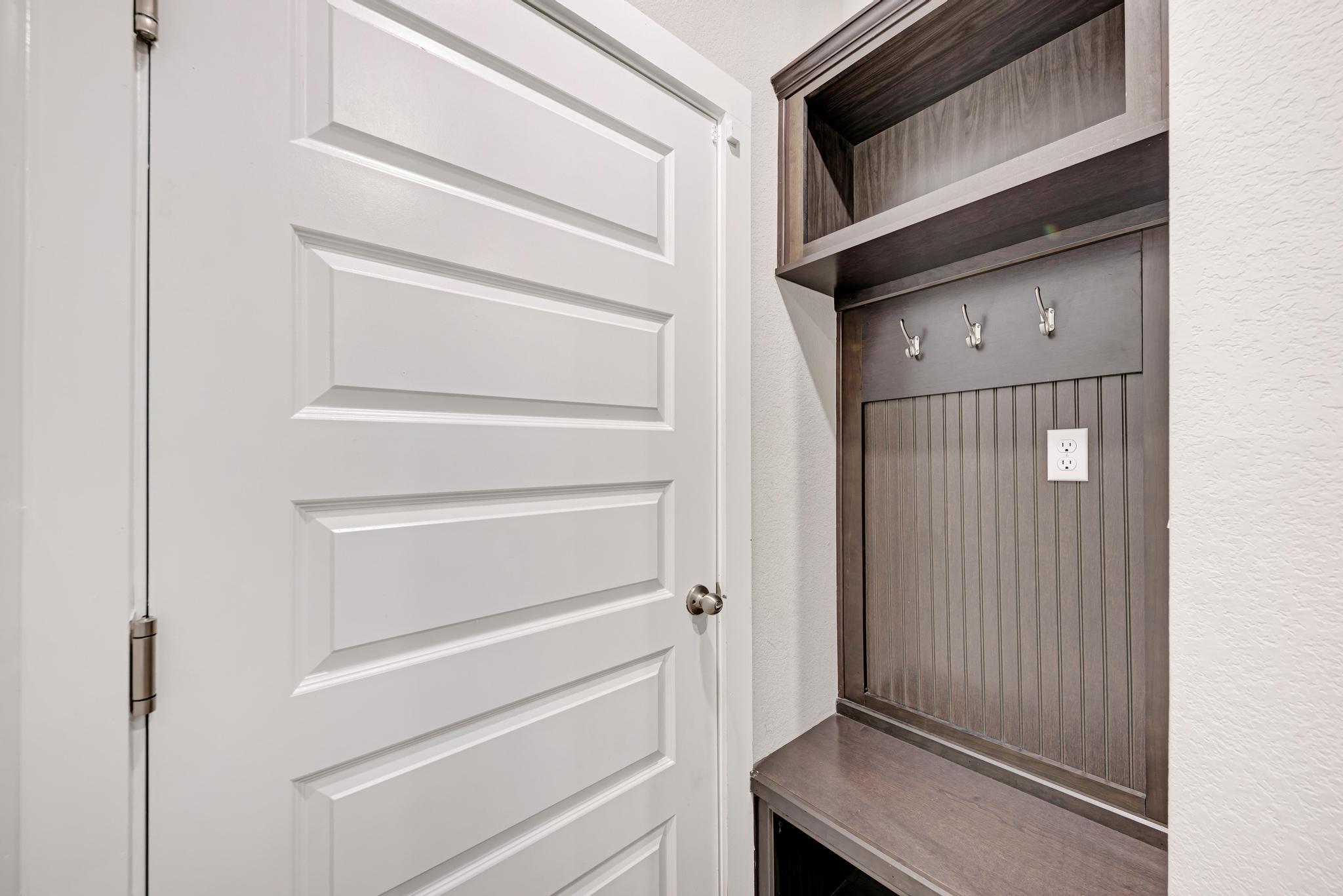 7319 Travertine Spring Dr # 115, Austin, TX 78744