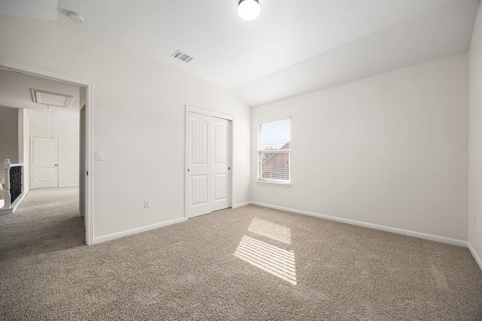 304 Santa Maria St, Georgetown, TX 78628