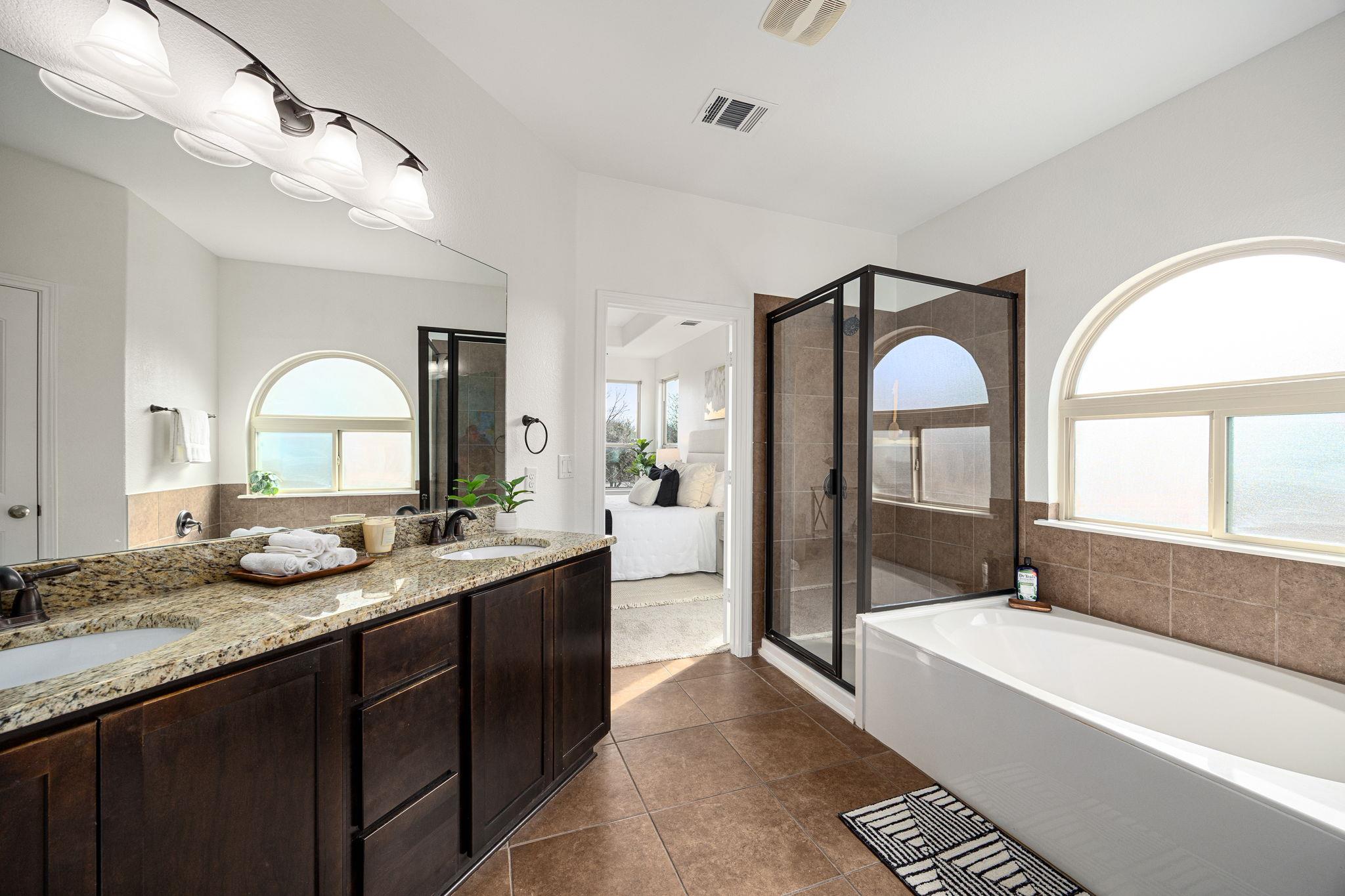 304 Santa Maria St, Georgetown, TX 78628