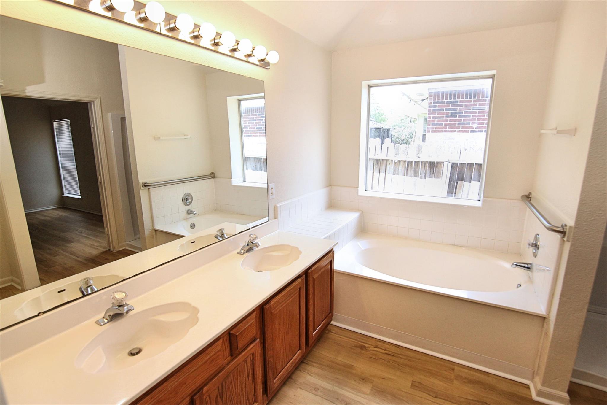 1910 Balsam Way, Round Rock, TX 78665