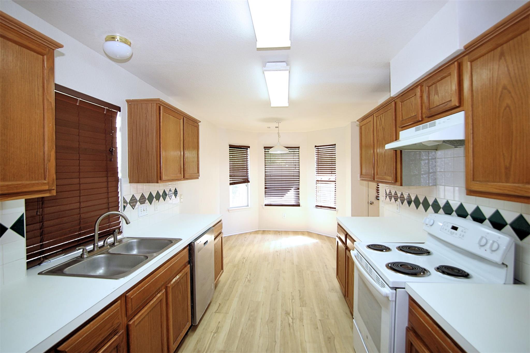 1910 Balsam Way, Round Rock, TX 78665