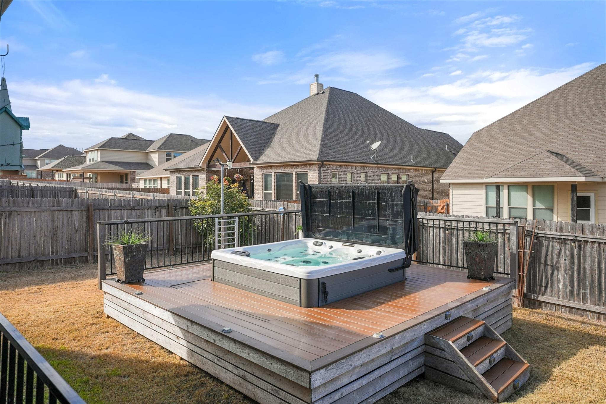 1017 Arvada Dr, Leander, TX 78641