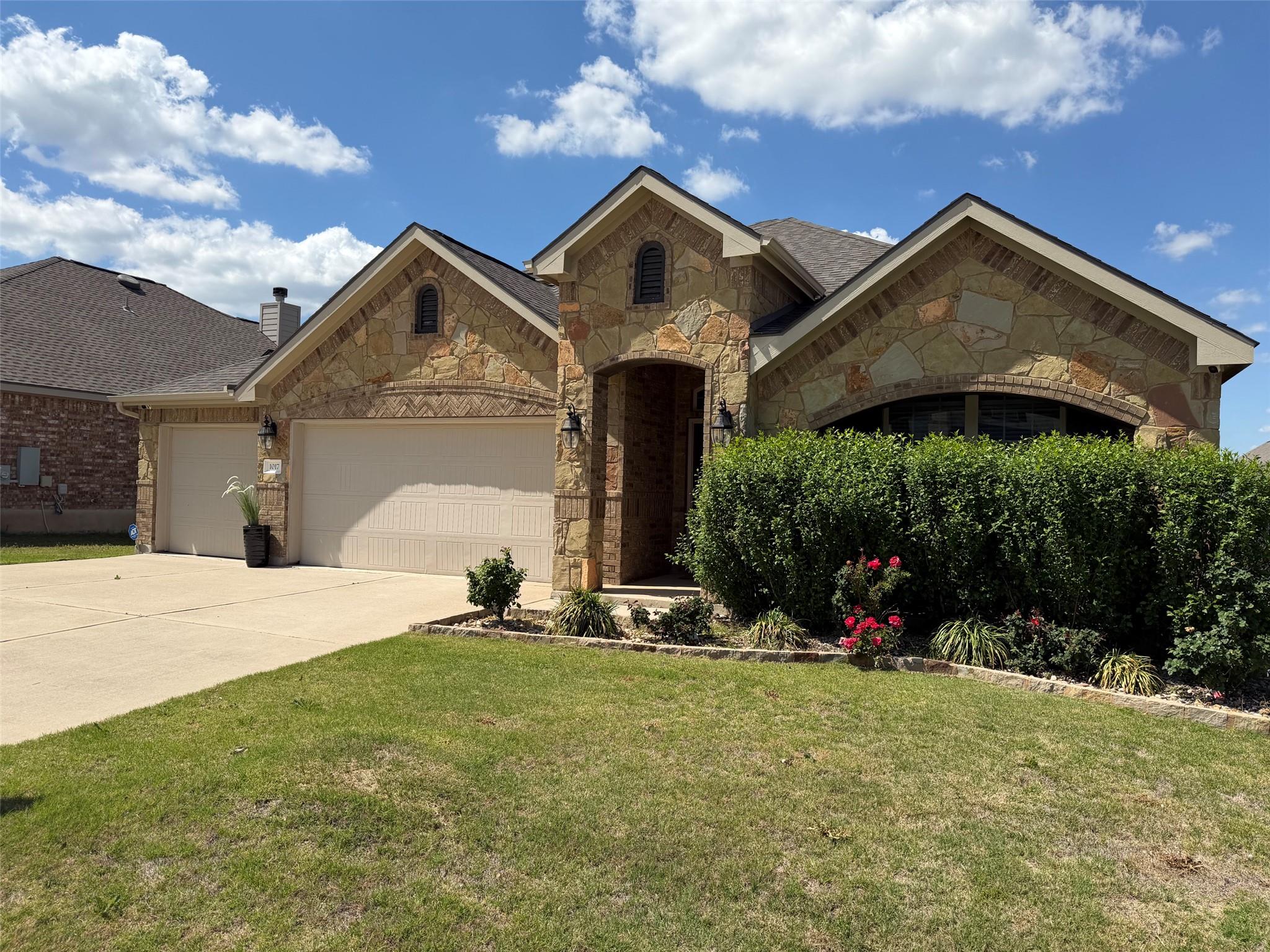 1017 Arvada Dr, Leander, TX 78641