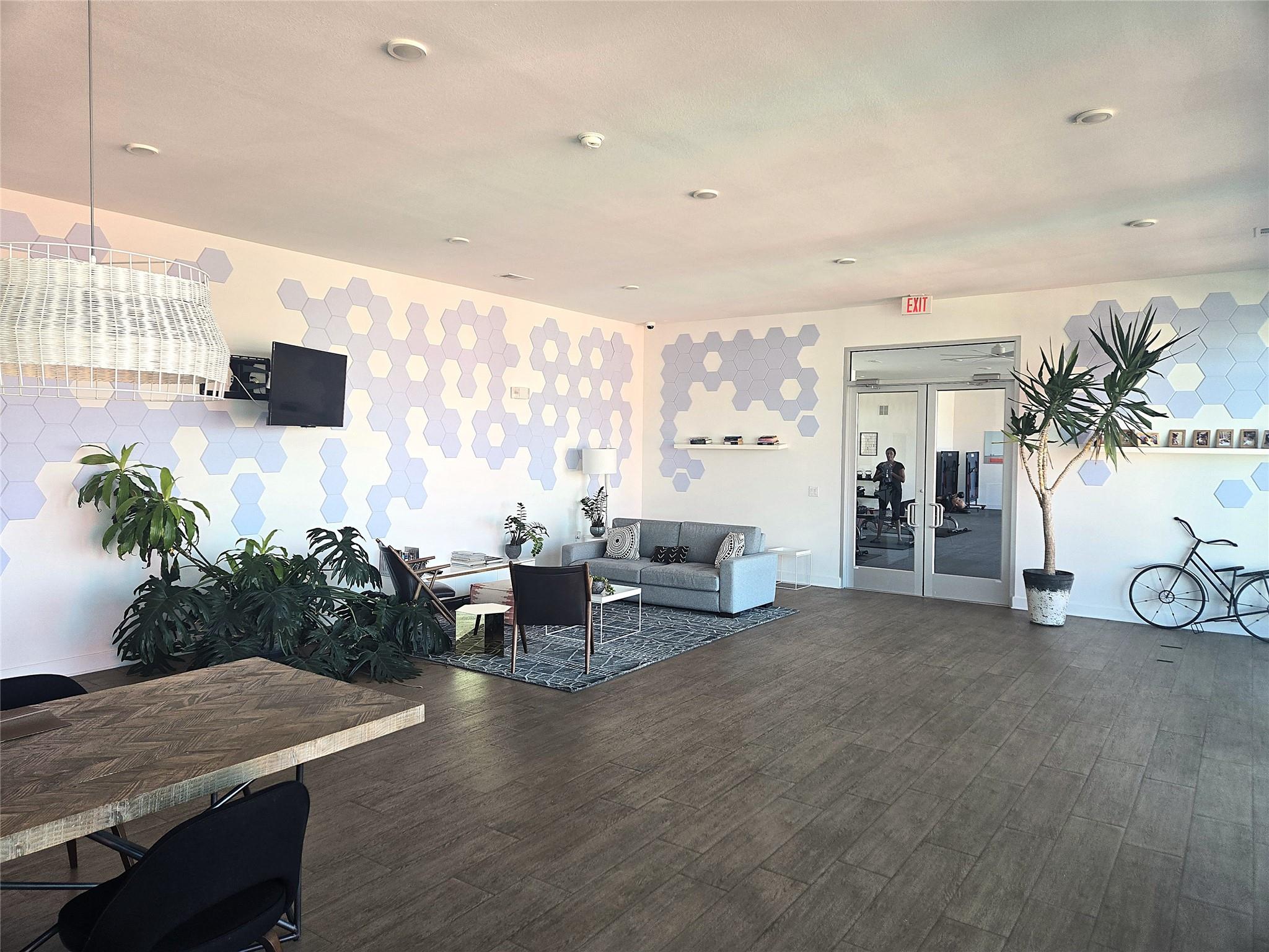 4361 S Congress Ave # 301, Austin, TX 78745