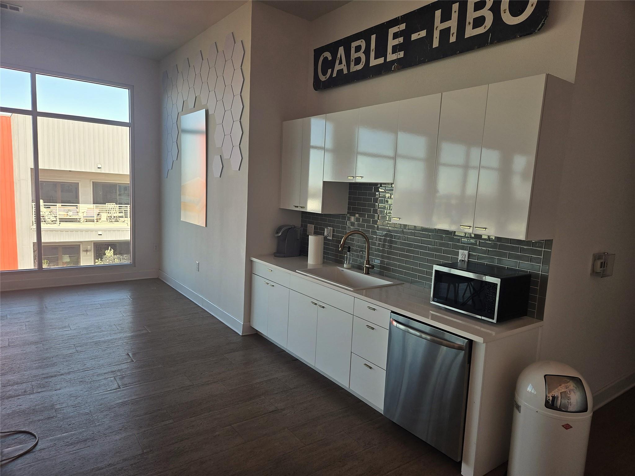 4361 S Congress Ave # 301, Austin, TX 78745