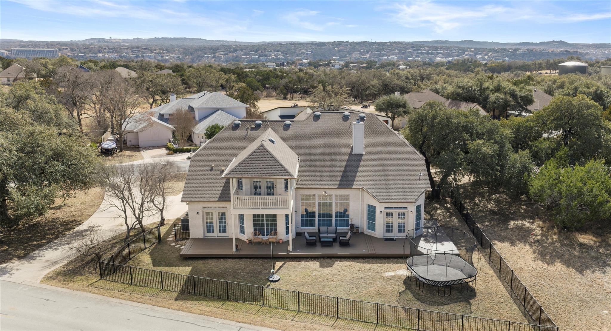 18702 Venture Dr, Point Venture, TX 78645