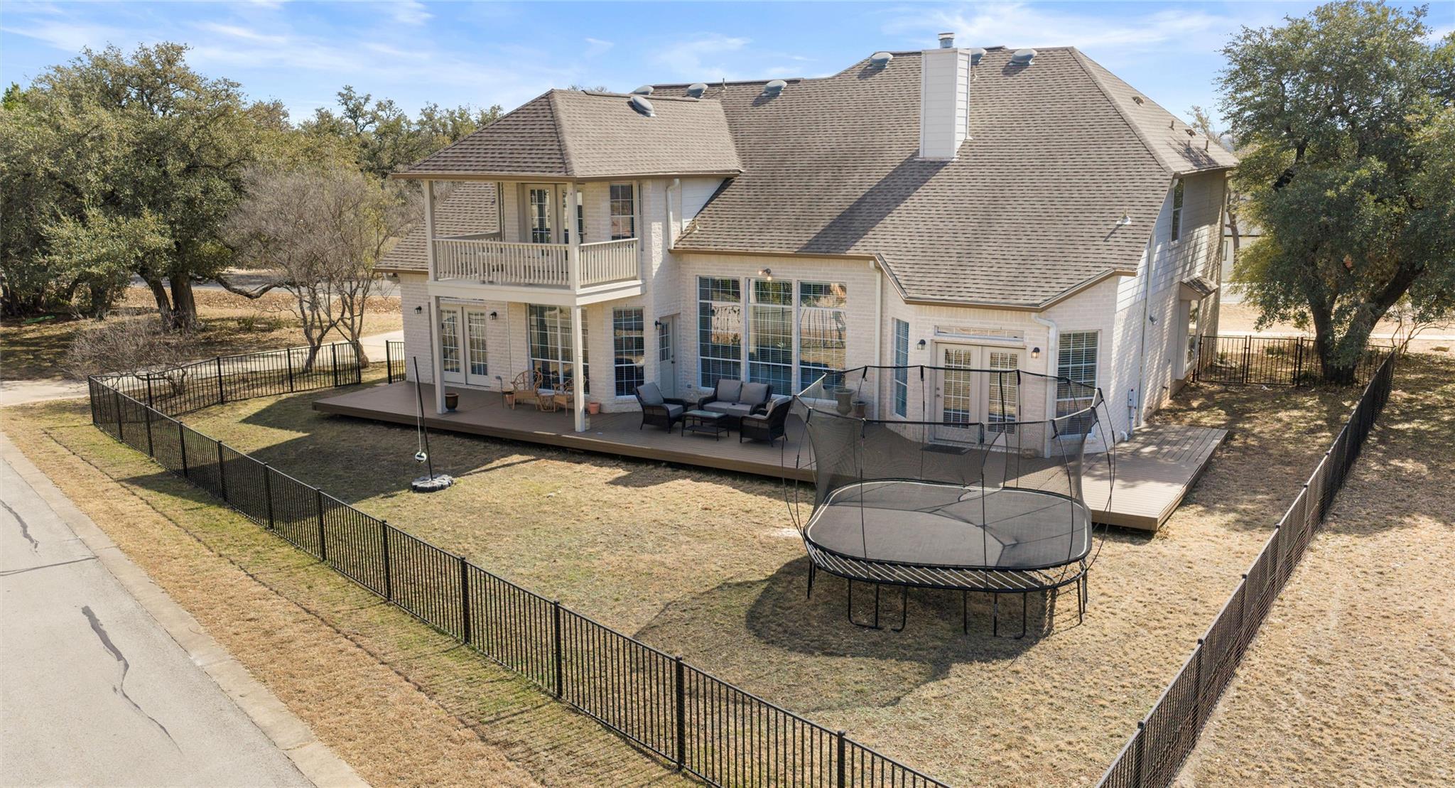 18702 Venture Dr, Point Venture, TX 78645