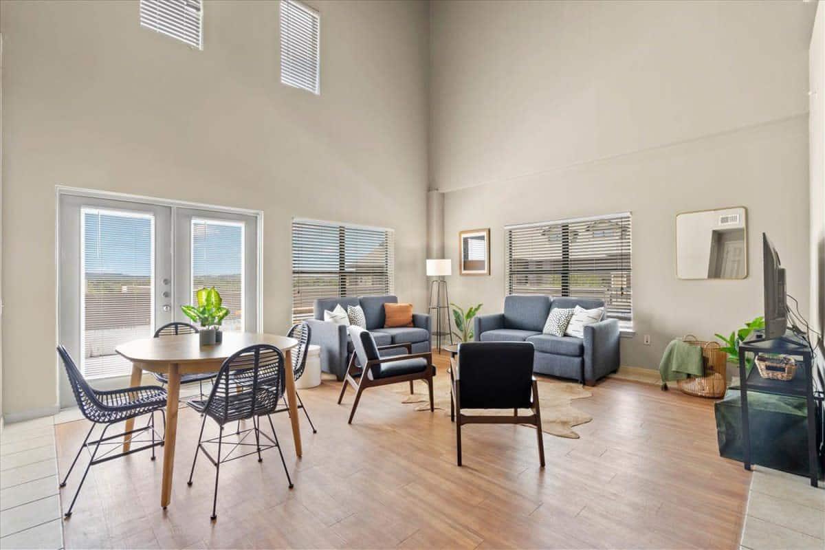 2515 Pearl # 605, Austin, TX 78705