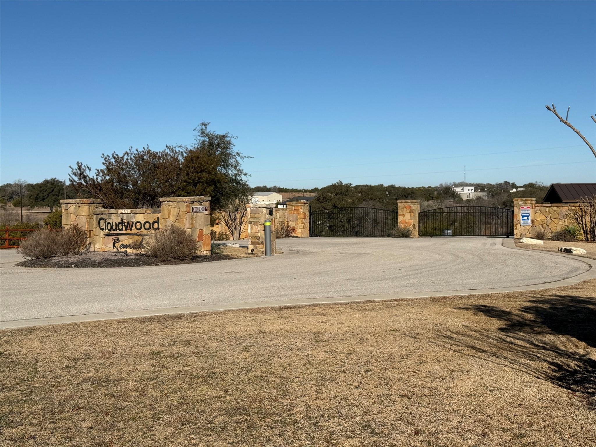 1 Cloudwood Ranch Rd, Briggs, TX 78608