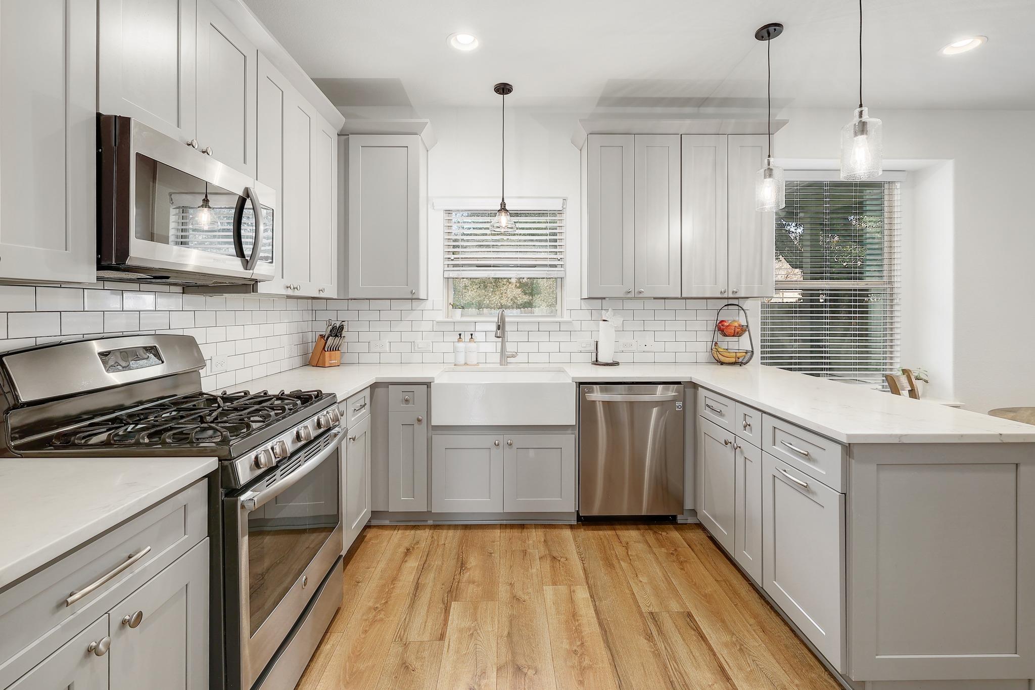 300 Grosseto Ln, Georgetown, TX 78628