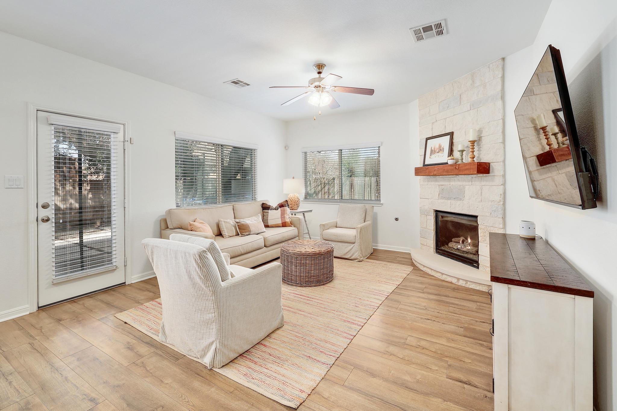 300 Grosseto Ln, Georgetown, TX 78628