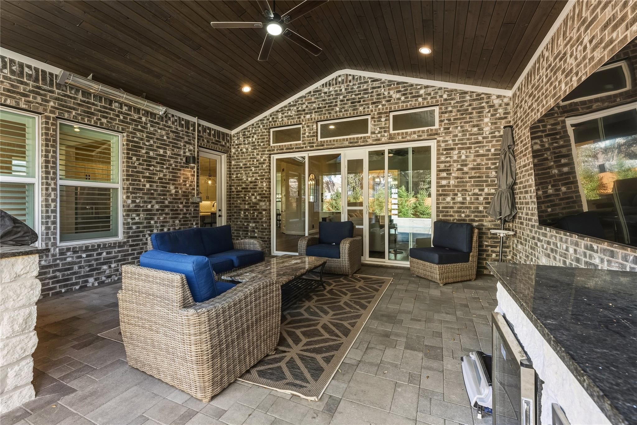 222 Canal Dr, Dripping Springs, TX 78620