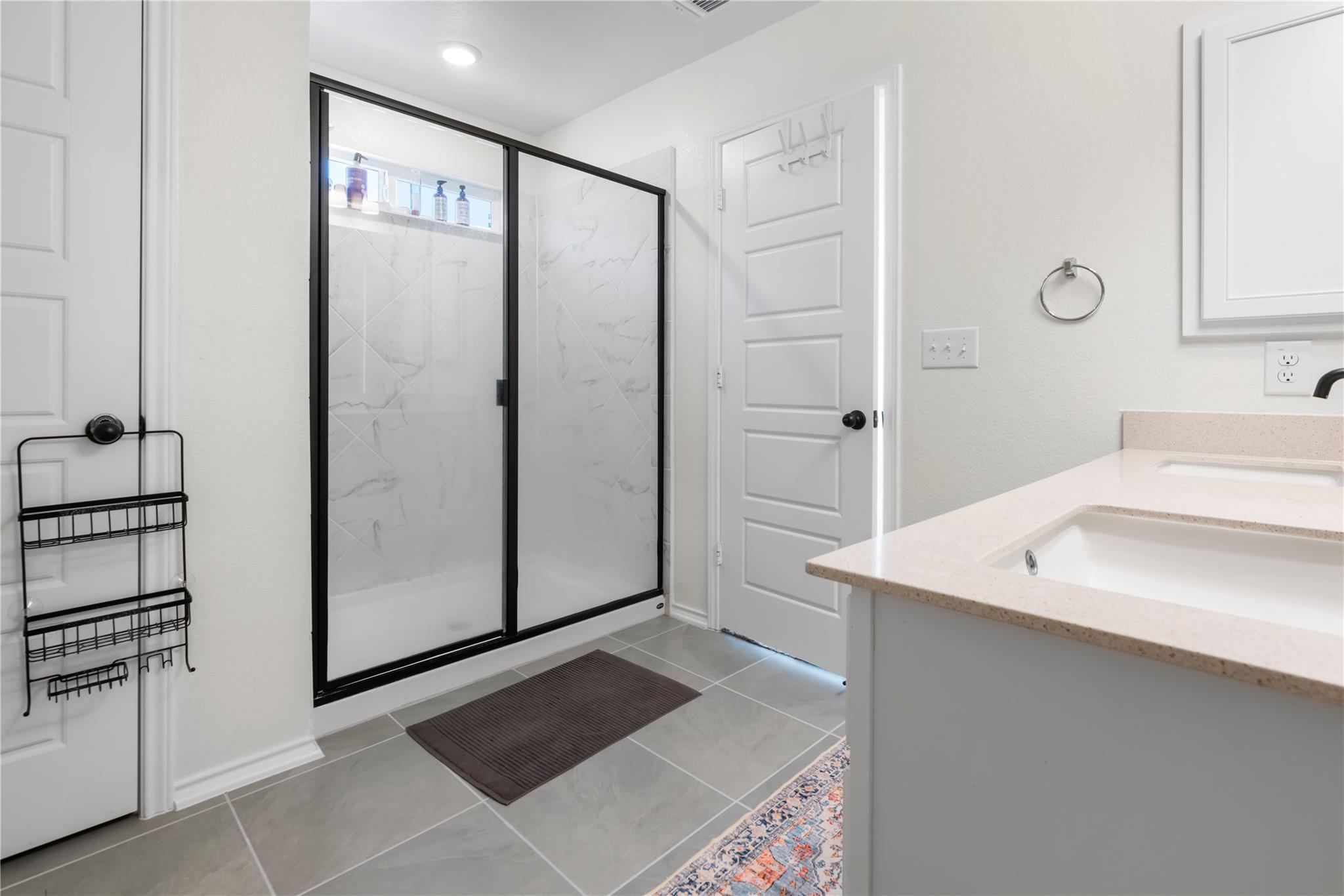 18501 Spotted Eagle Ln, Elgin, TX 78621