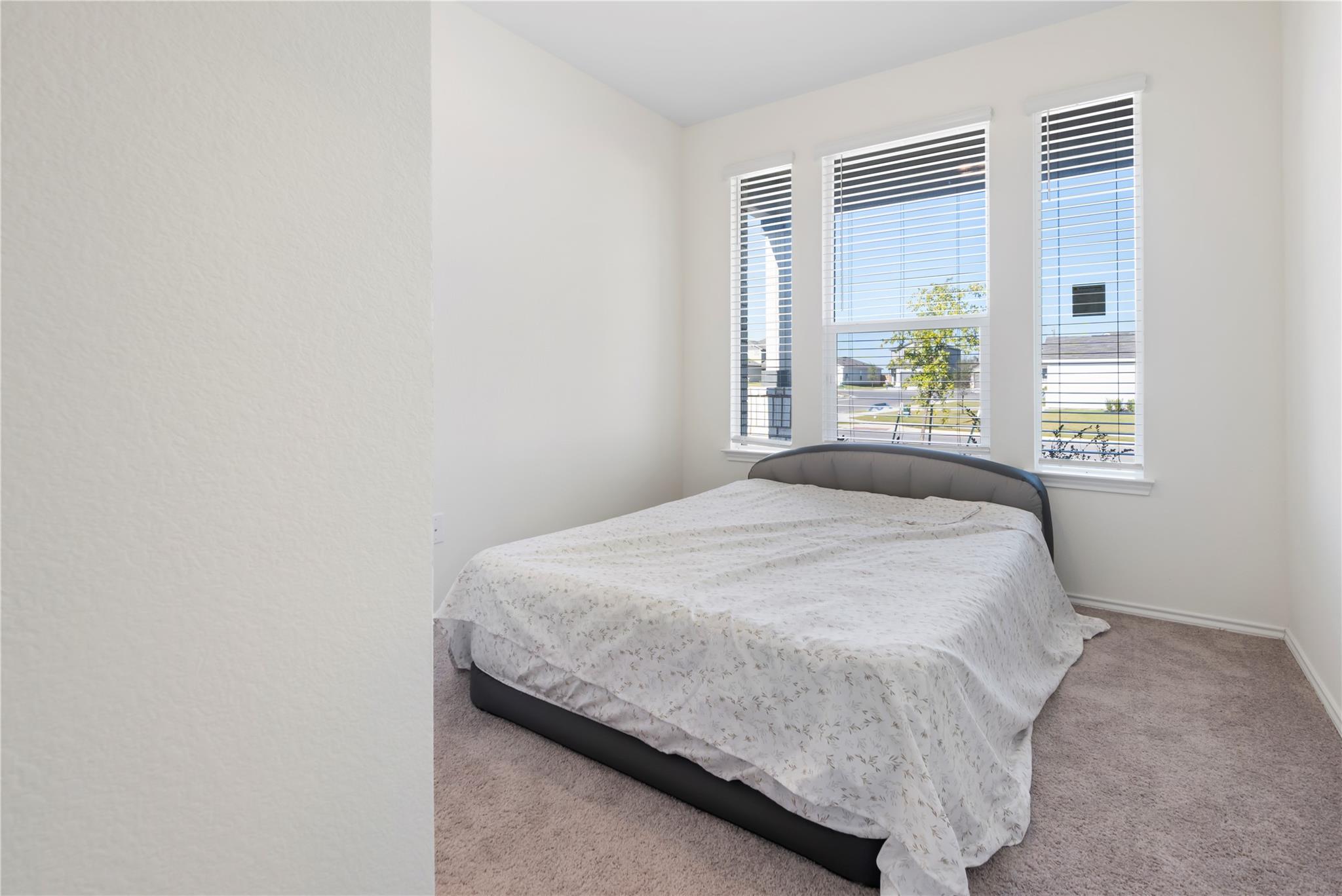 18501 Spotted Eagle Ln, Elgin, TX 78621