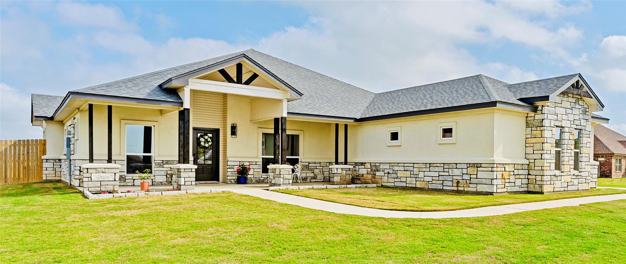 942 Inka Rd, Salado, TX 76571