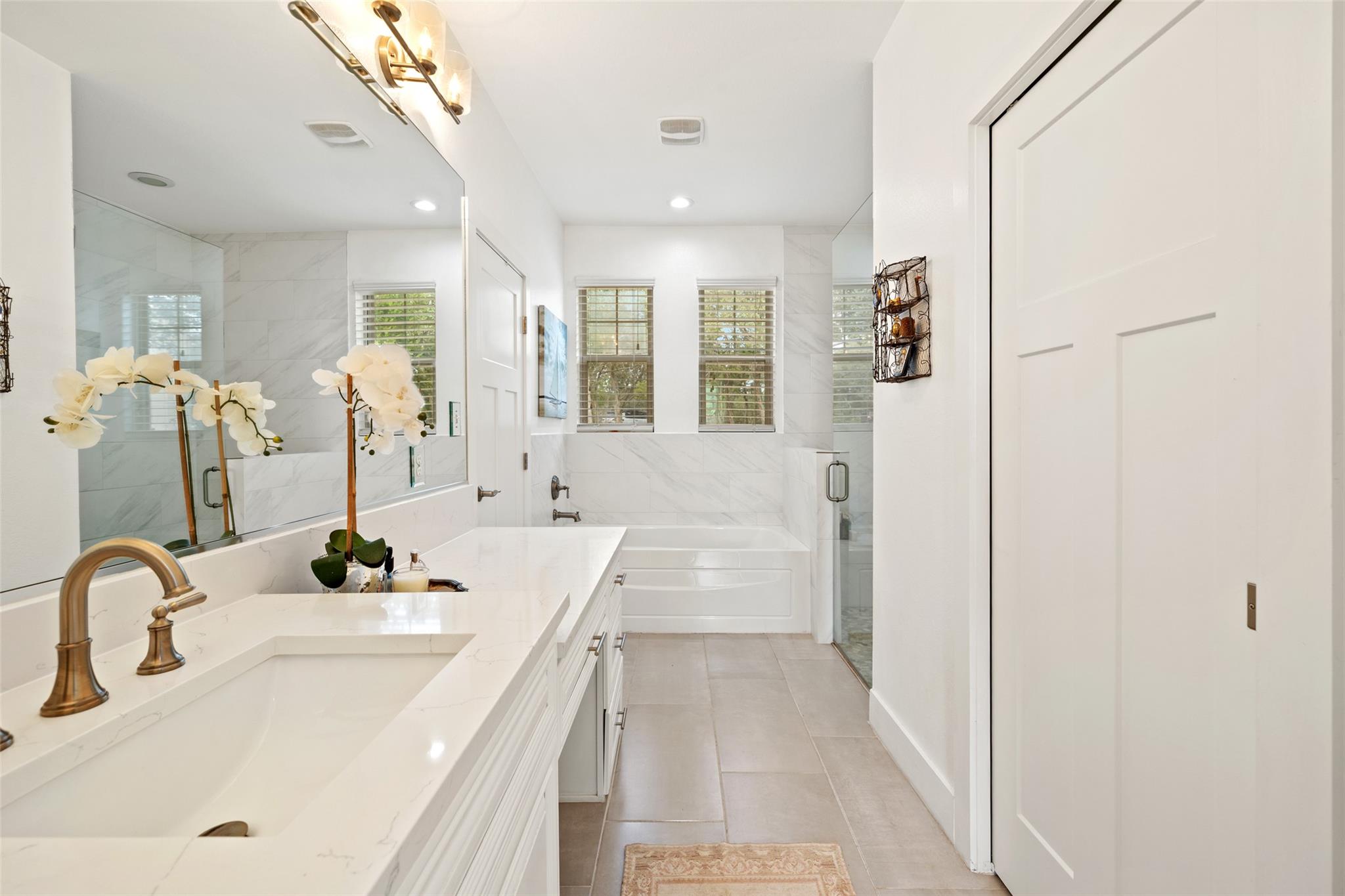 114 Crest View Dr, Wimberley, TX 78676