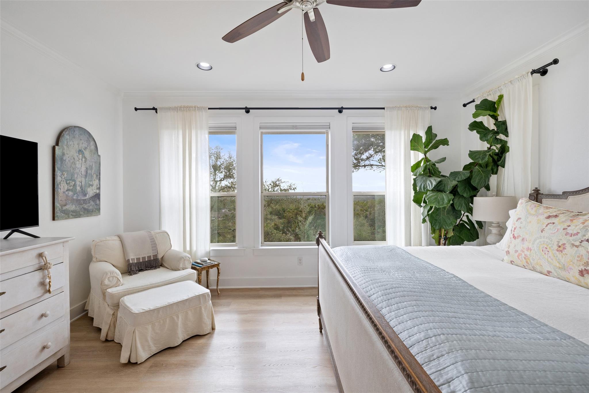 114 Crest View Dr, Wimberley, TX 78676