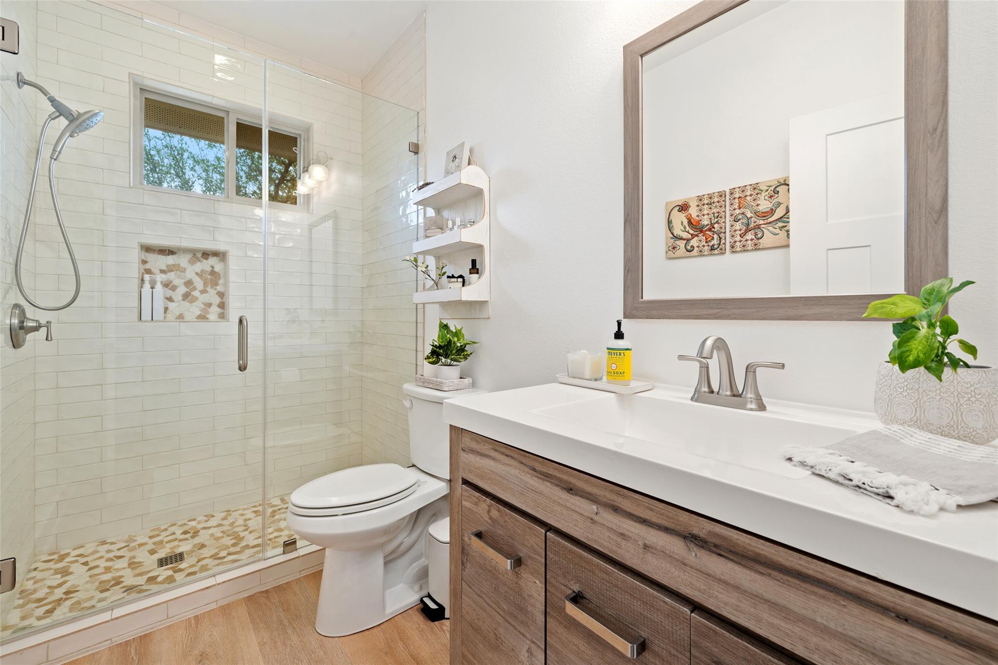 114 Crest View Dr, Wimberley, TX 78676