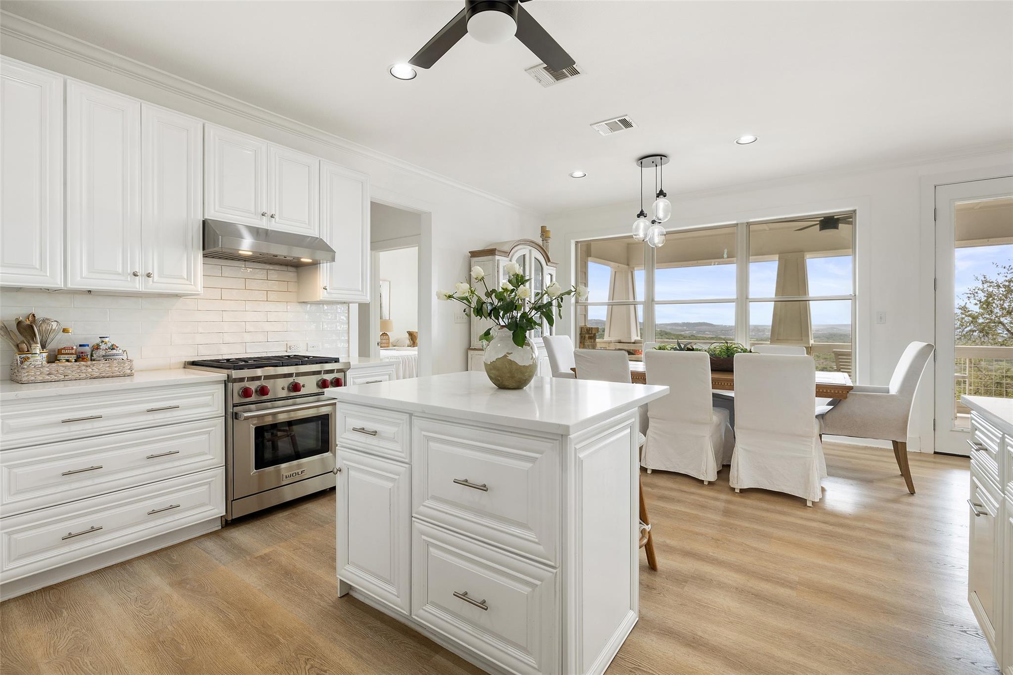 114 Crest View Dr, Wimberley, TX 78676