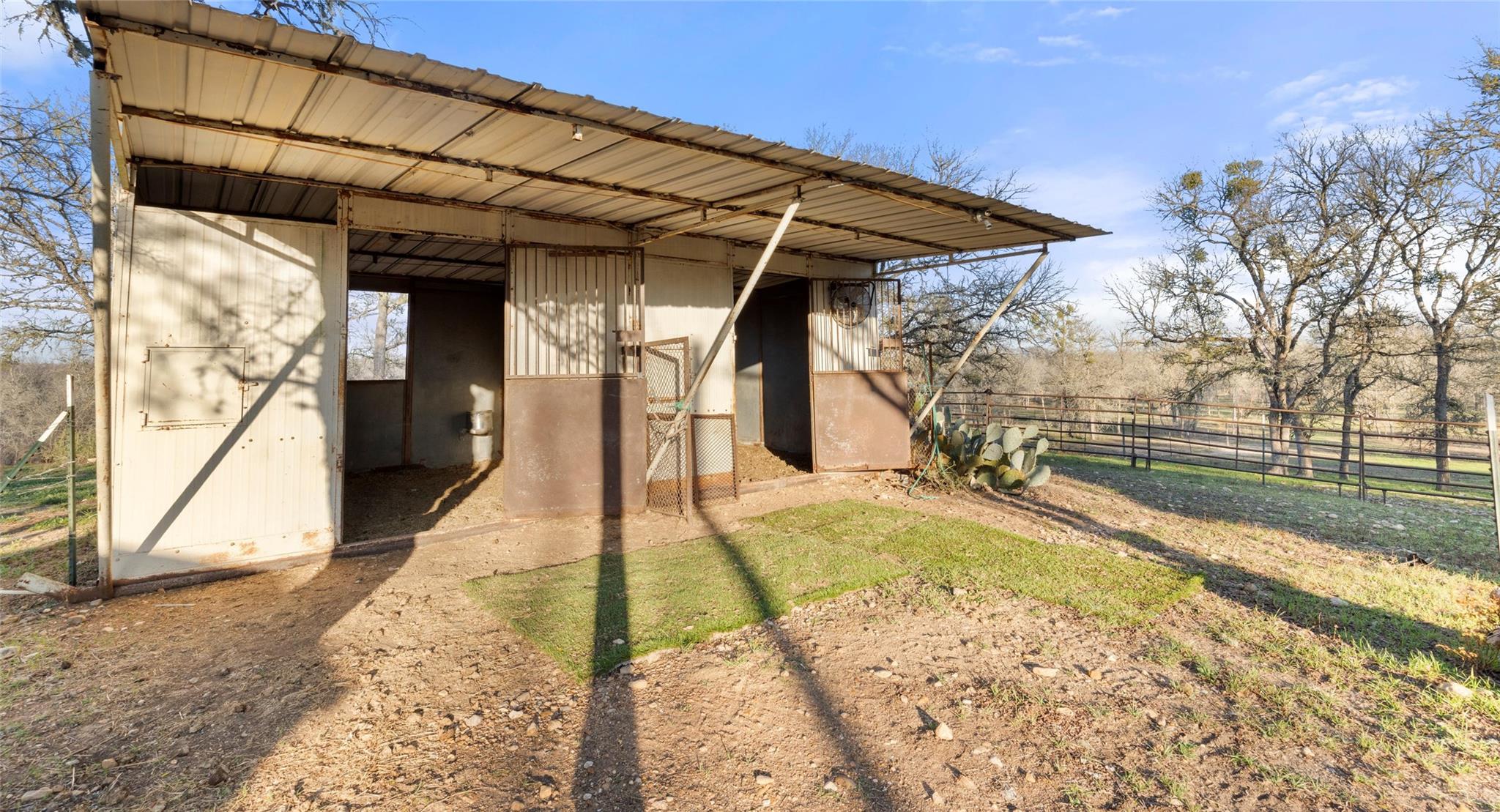 274 Old Austin Trl, Elgin, TX 78621