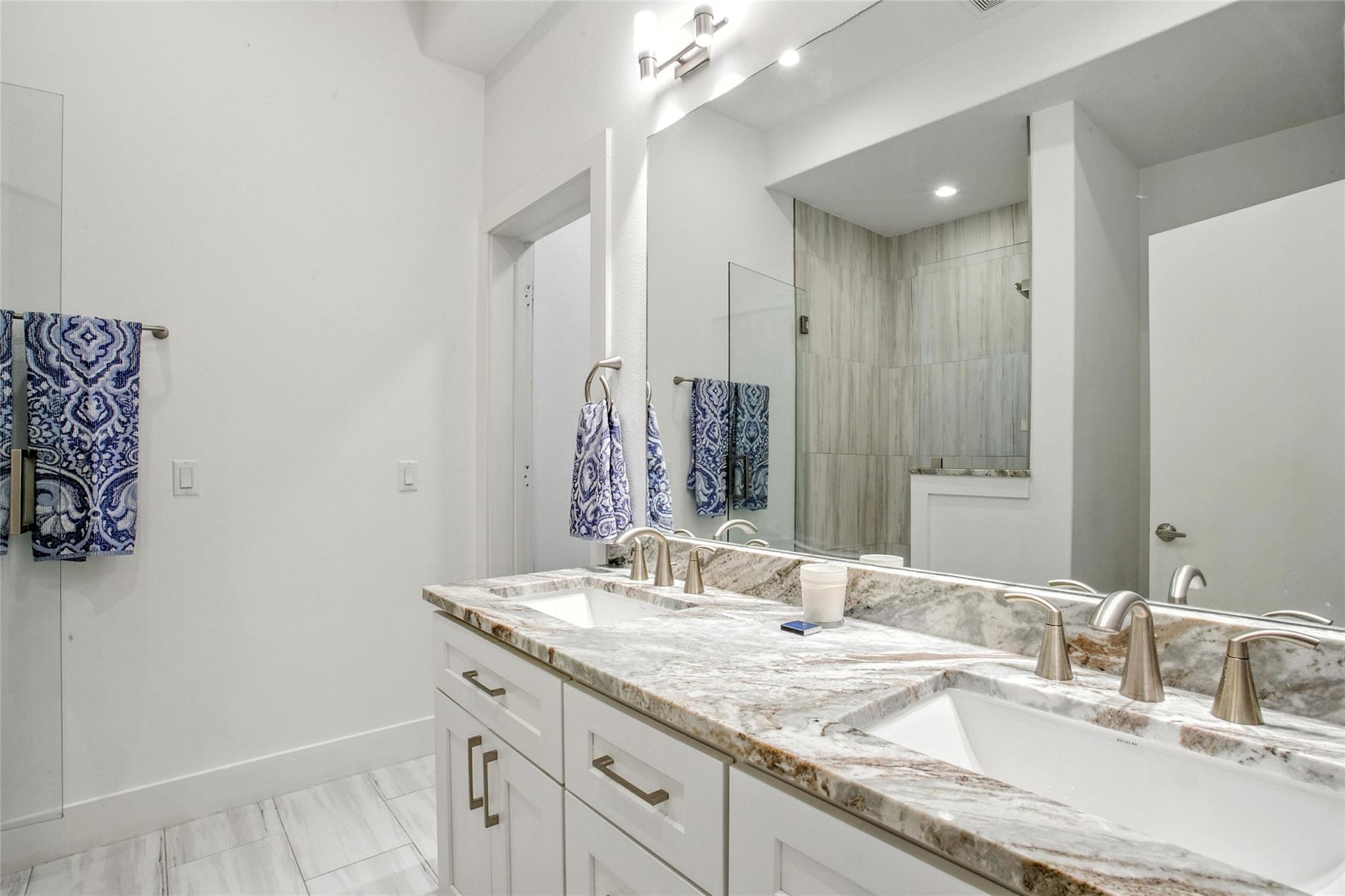 5402 Woodrow Ave # B, Austin, TX 78756