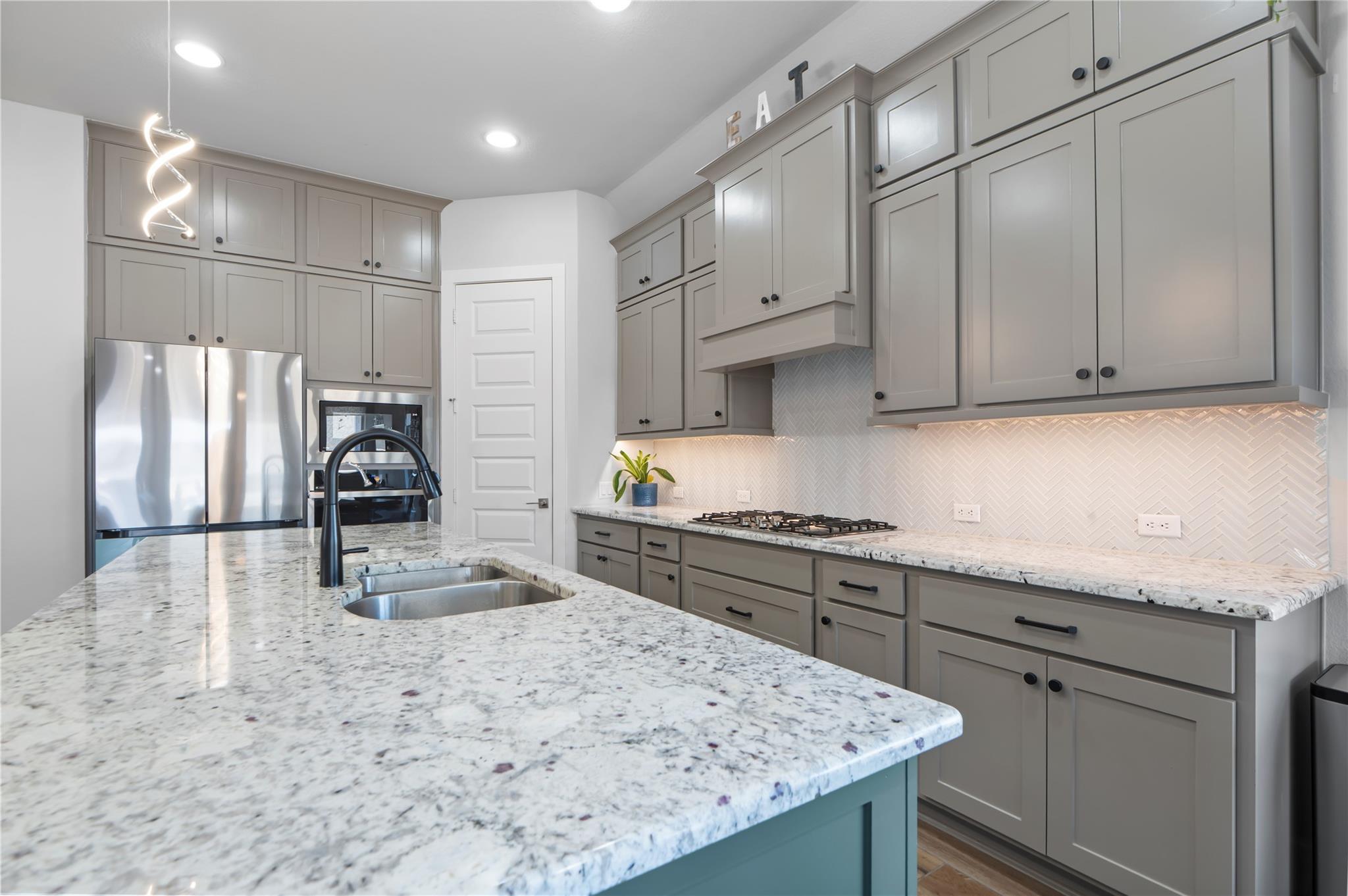 224 Green Knoll Ln, Georgetown, TX 78628