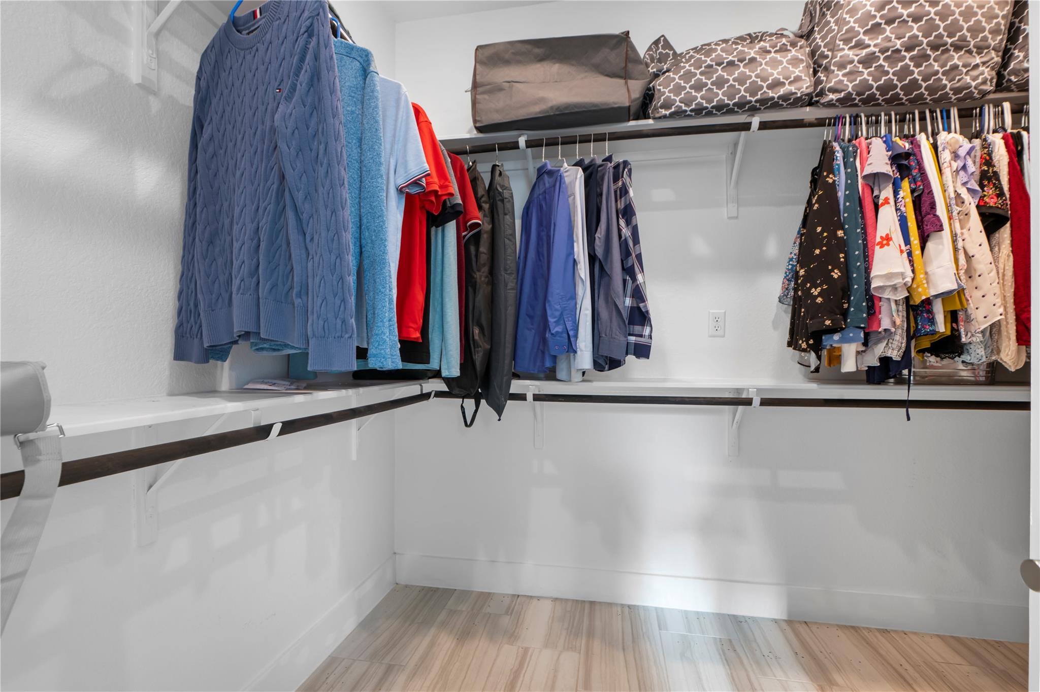 224 Green Knoll Ln, Georgetown, TX 78628