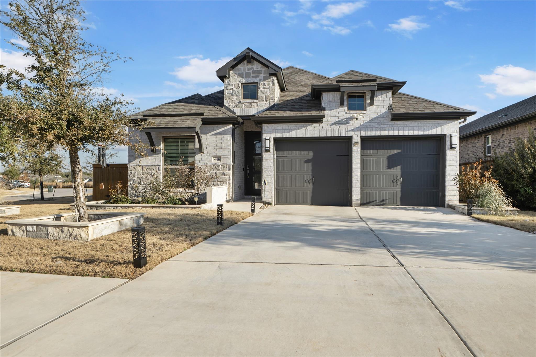 224 Green Knoll Ln, Georgetown, TX 78628