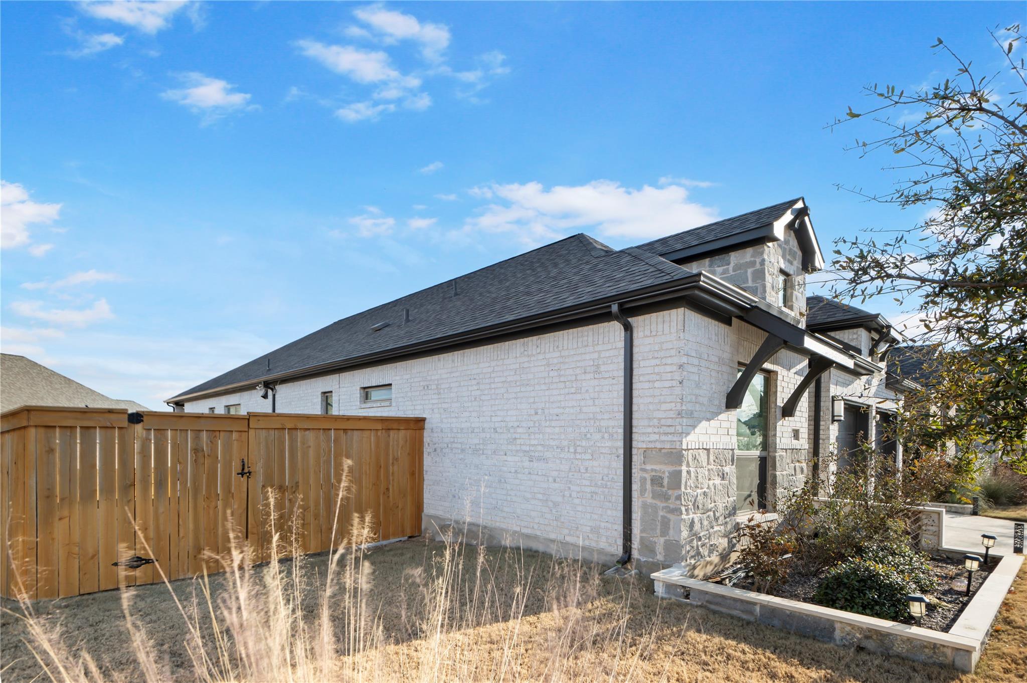 224 Green Knoll Ln, Georgetown, TX 78628