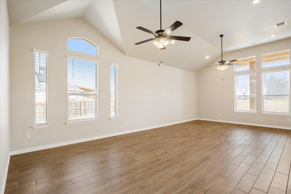 1701 Meadow Crest Dr, Salado, TX 76571