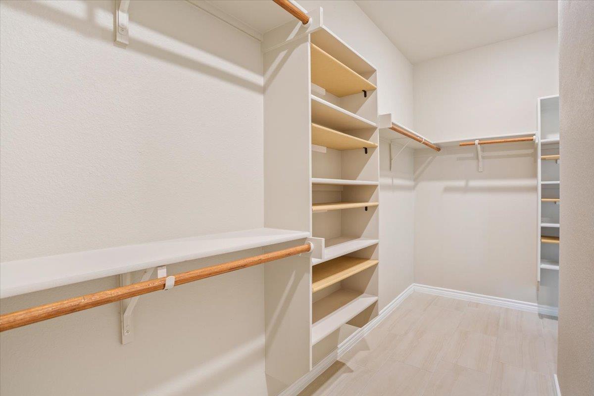 1701 Meadow Crest Dr, Salado, TX 76571