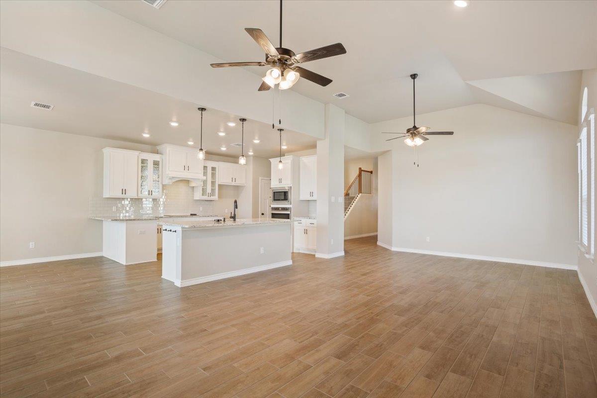 1701 Meadow Crest Dr, Salado, TX 76571