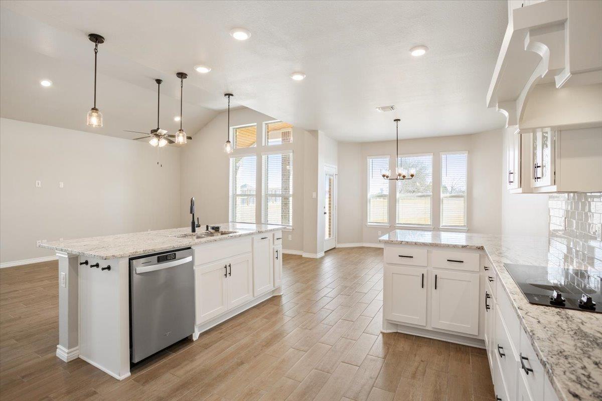 1701 Meadow Crest Dr, Salado, TX 76571